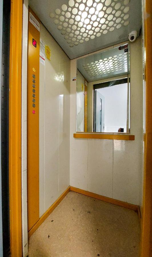 Comfy&Bright 2Bd Family-Friendly Apt Amazing View Bucureşti Eksteriør bilde